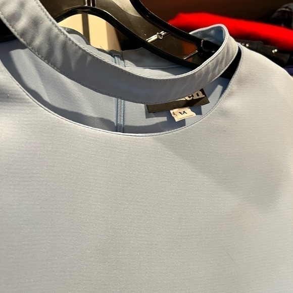 Francesca’s collection punch pretty baby blue balloon sleeve w/ cutouts top Med - Picture 4 of 10